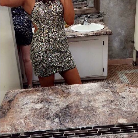 Semi/prom/homecoming dress - Picture 6 of 7